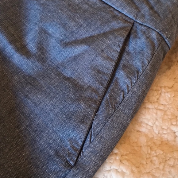 Talbots size 8 chambray scalloped hem shorts.  5” inseam. Like new.  See pics. - Picture 5 of 7